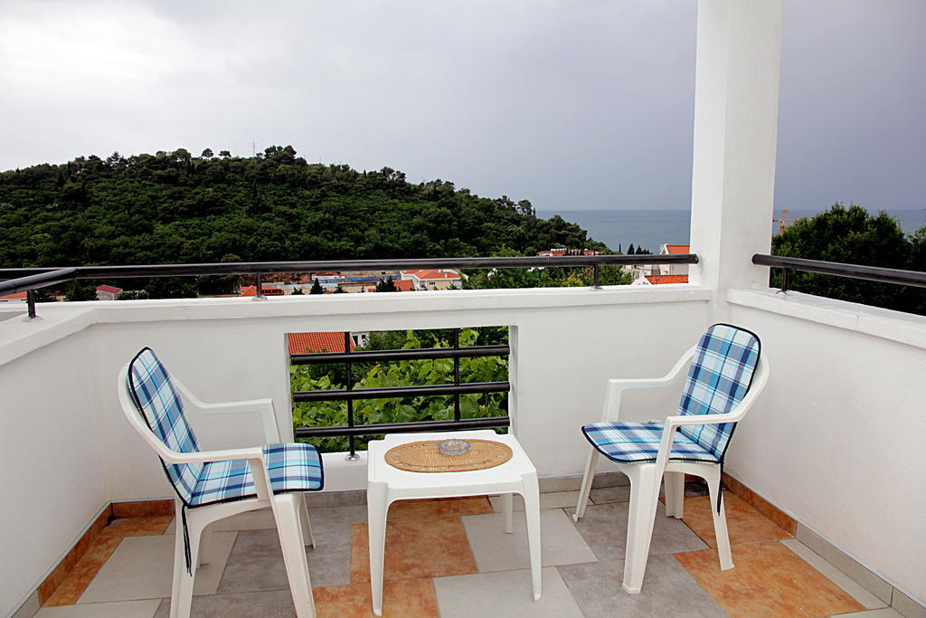 Apartmani Jovanovic Petrovac na moru Zimmer foto