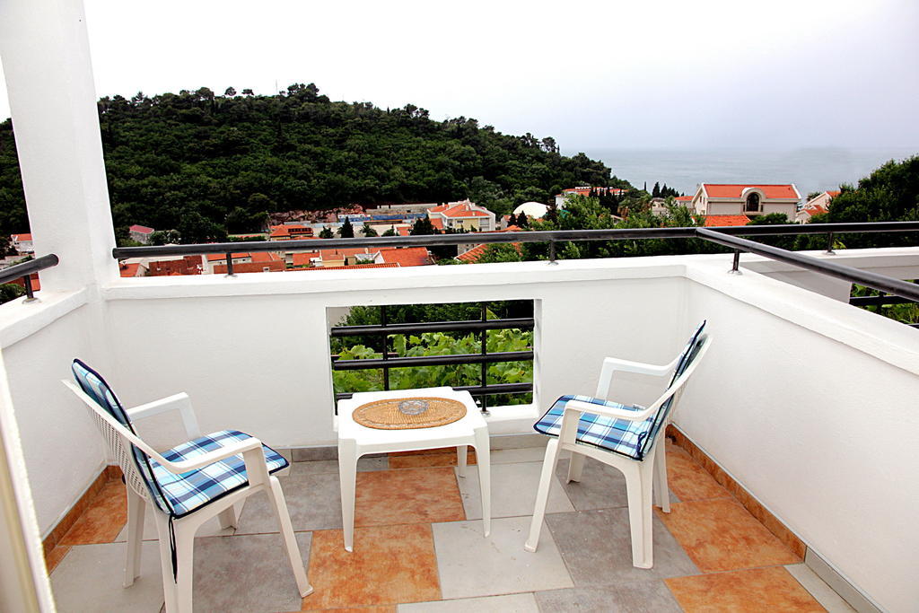 Apartmani Jovanovic Petrovac na moru Zimmer foto