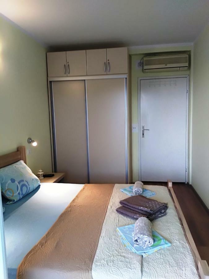 Apartmani Jovanovic Petrovac na moru Exterior foto