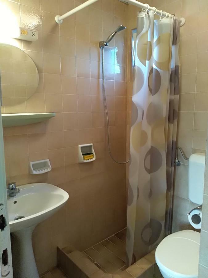 Apartmani Jovanovic Petrovac na moru Exterior foto
