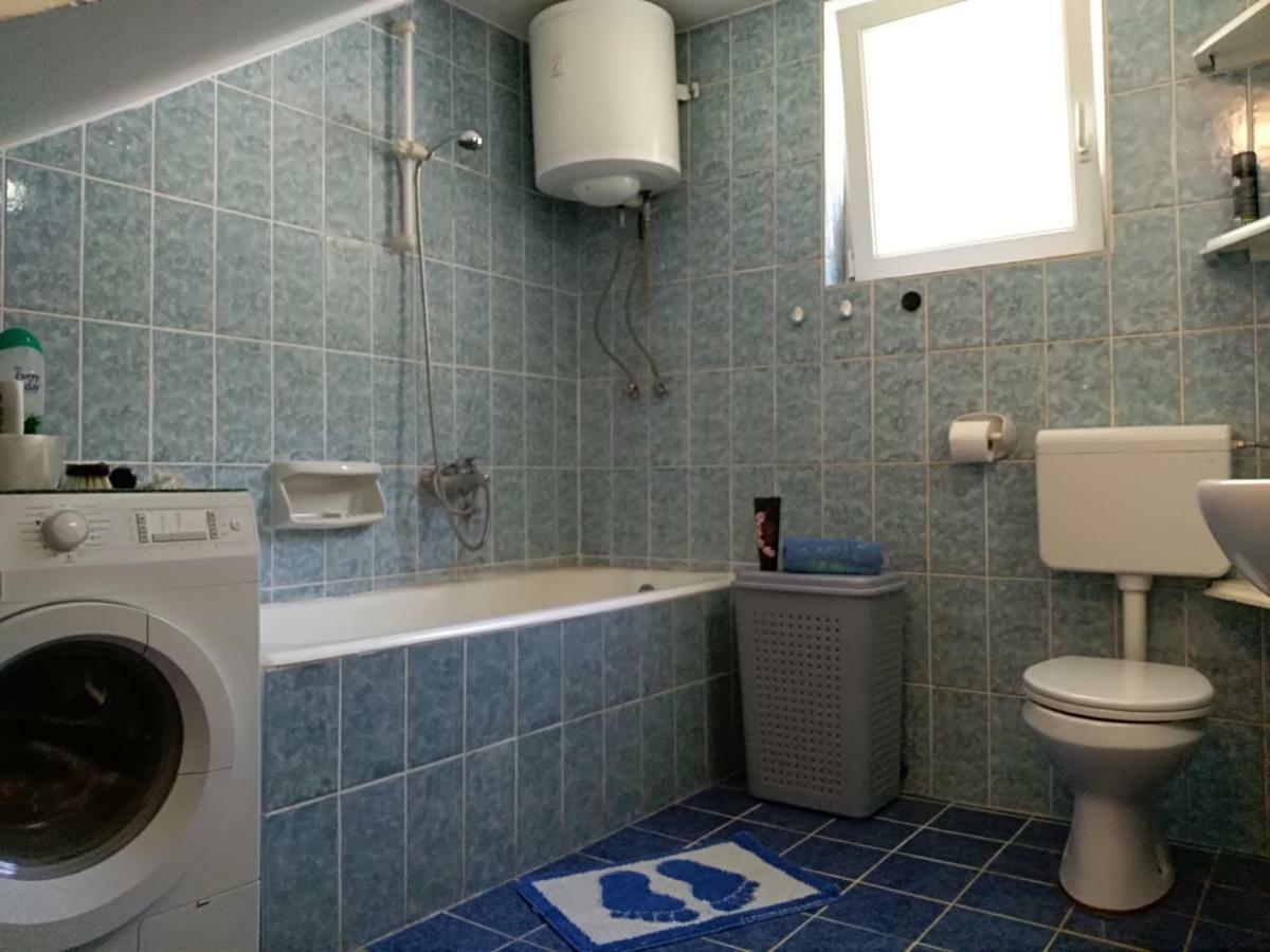 Apartmani Jovanovic Petrovac na moru Exterior foto
